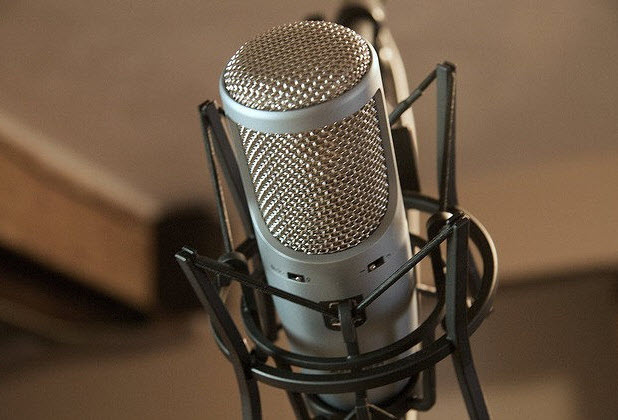 Top 10 Best Microphones for Recording Vocals 2023 Reviews - Singers Room